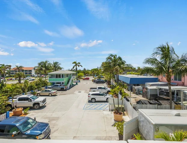 Oceanfront Inn Room #22- Ocean View Balcony, 2 Full Beds hotel detail image 4