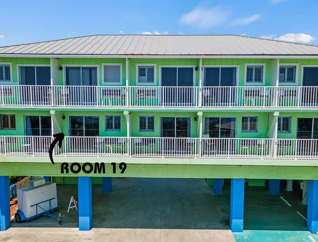 Oceanfront Inn Room #19- Ocean View Balcony, King Bed hotel detail image 4