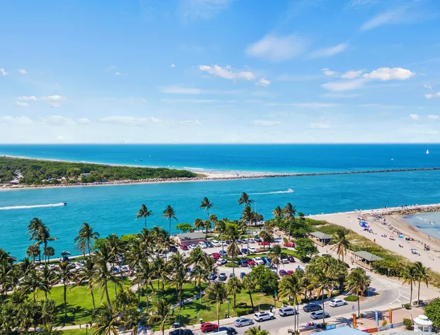Oceanfront Inn Room #24- Ocean View Balcony, 2 Full Beds hotel detail image 3