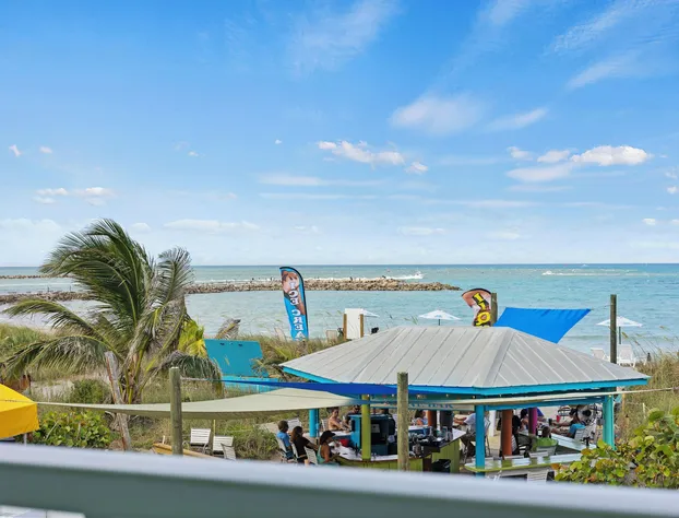 Oceanfront Inn Room #17- Ocean View Balcony, King Bed hotel detail image 3