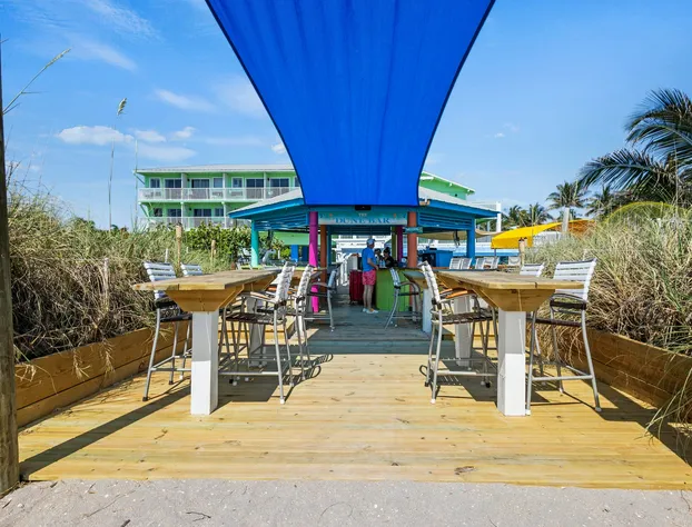 Oceanfront Inn Room #17- Ocean View Balcony, King Bed hotel detail image 4