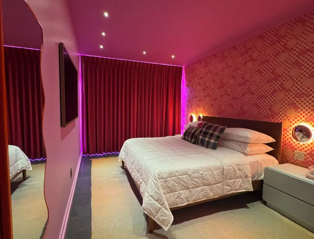 Hotel Hilo - Room 102 hotel detail image 2