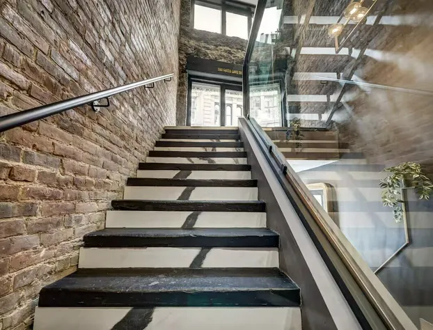 AirStay-Saint Paul hotel detail image 3