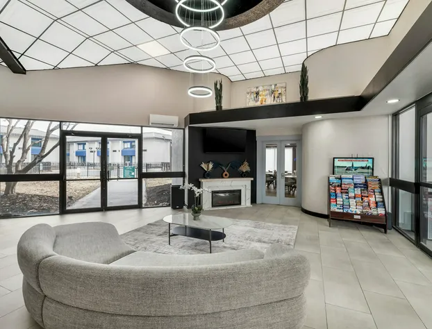 Cambridge Hotel - Kansas City hotel detail image 2