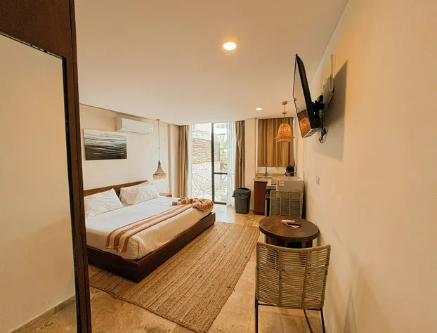 Twt Condos hotel detail image 3