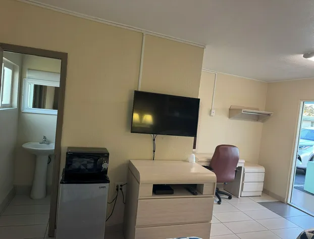 American Inn hotel detail image 4