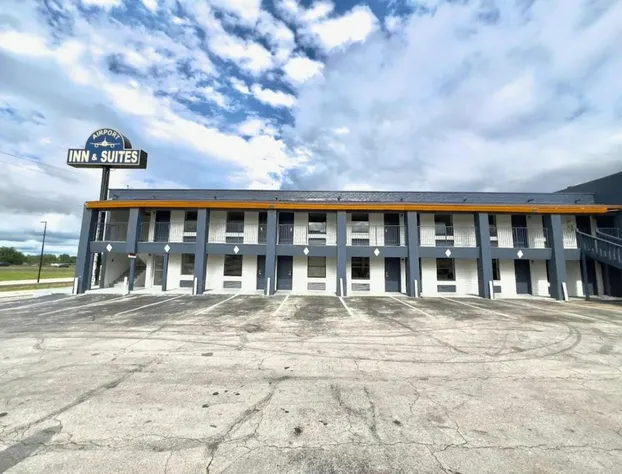Airport Inn hotel detail image 2