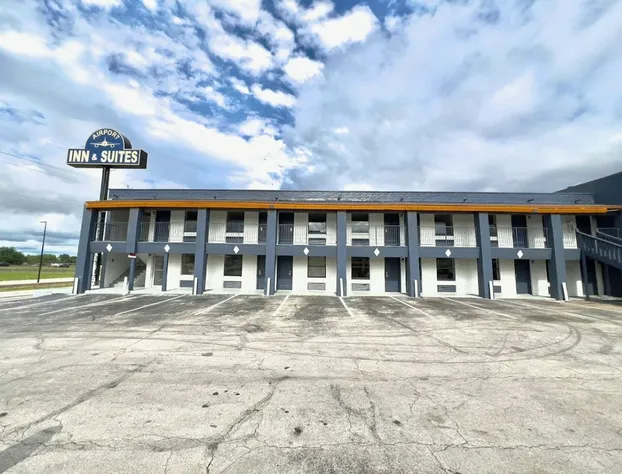 Airport Inn hotel detail image 2