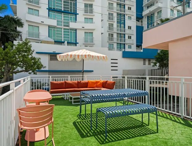 Blue Flamingo Suites hotel detail image 3