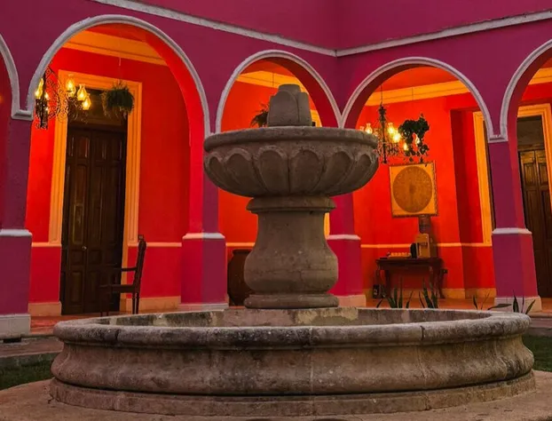 La Casa Rosa Imperial hotel detail image 1