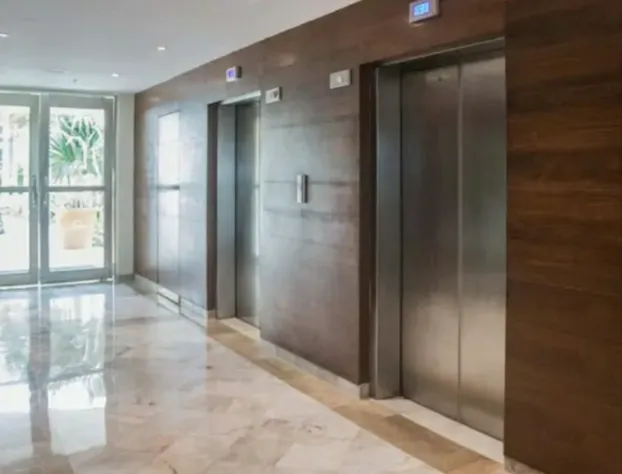 State of the Art beach front Condo hotel detail image 2