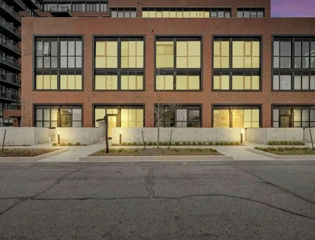 Modern Stays in the Heart of the Stockyards hotel detail image 3