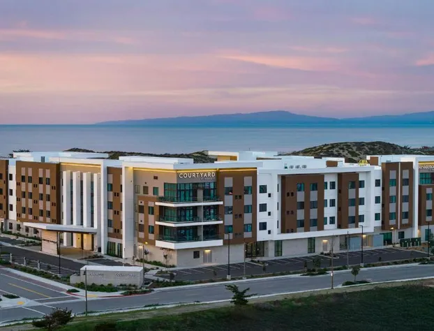 Courtyard By Marriott Sand City Monterey hotel detail image 1