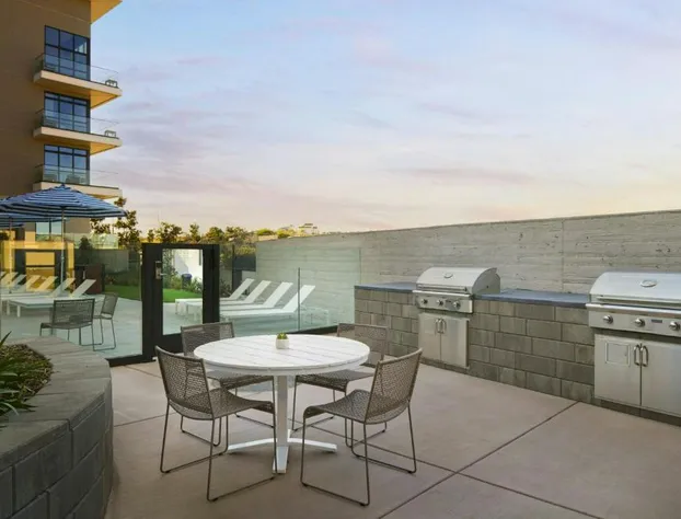 Courtyard By Marriott Sand City Monterey hotel detail image 4