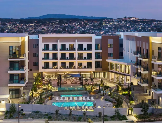 Courtyard By Marriot Sand City Monterey hotel detail image 3