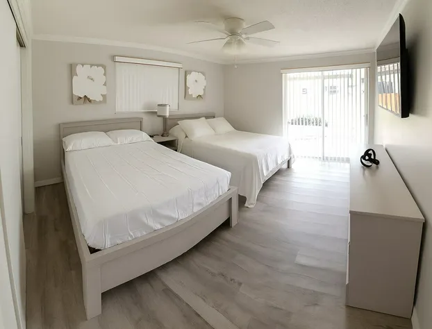 Spacious Family Retreat Port Charlotte hotel detail image 4