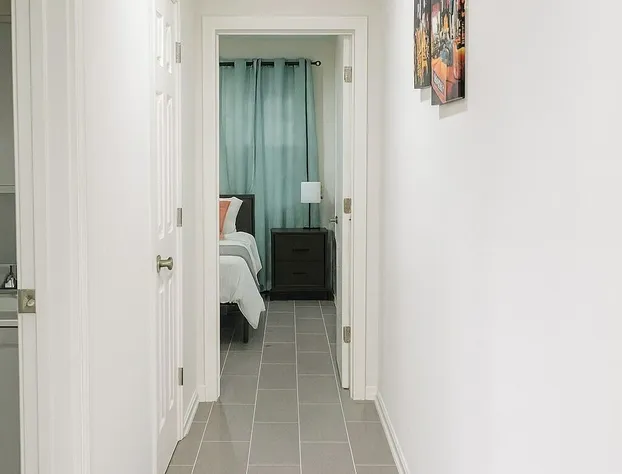 Lga Airport hotel detail image 2