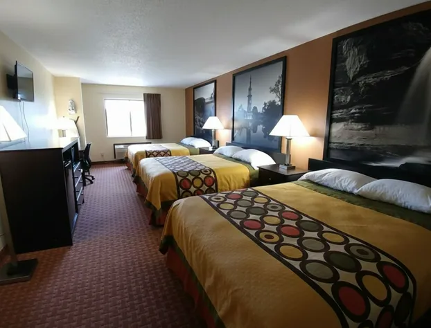 Coratel Inn and Suites by Jasper Wichita North hotel detail image 4