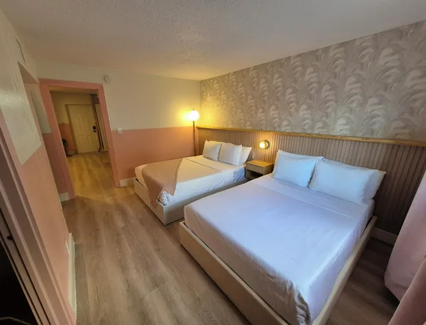 Abode Beach House hotel detail image 2