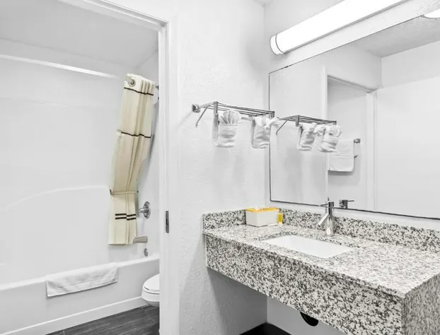 Homestay Inn & Suites hotel detail image 2