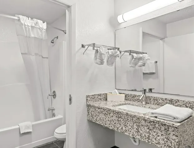 Homestay Inn & Suites hotel detail image 3