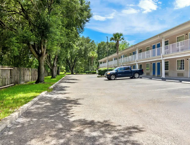 Homestay Inn & Suites hotel detail image 3