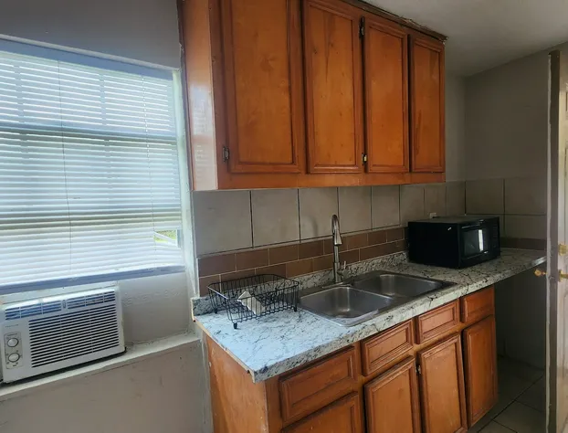 Bay Inn hotel detail image 4