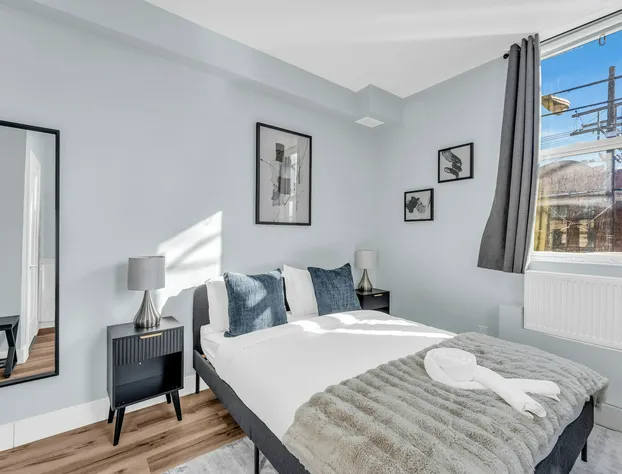 GUESTIC at Queen West hotel detail image 1