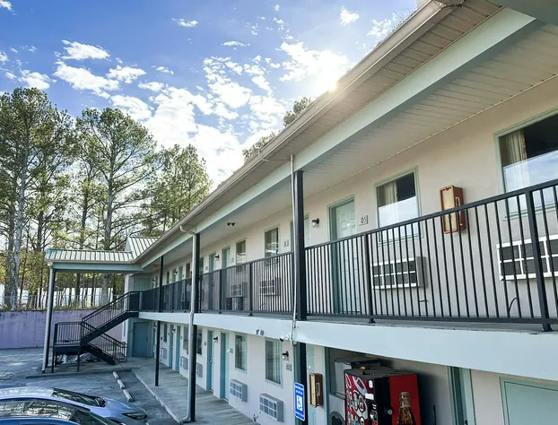 Garden Inn & Suites Rome Ga hotel detail image 2