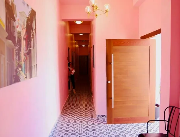 Room 5 - Modern City Stay in Santurce hotel detail image 3