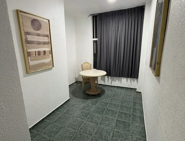 Hotel Plaza hotel detail image 1