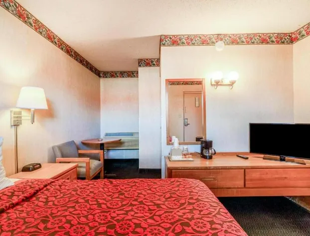 Ozark Junction Inn hotel detail image 2