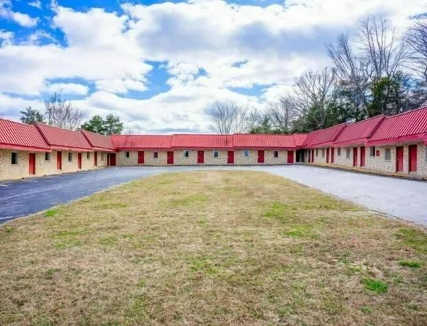 Ozark Junction Inn hotel detail image 1