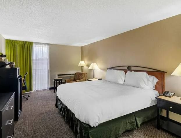 Stay Express Inn & Suites Tyler hotel detail image 4