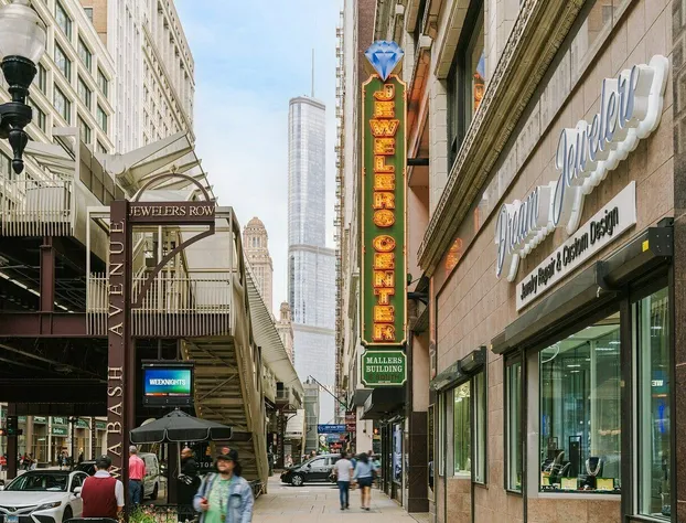 LIVN - Millennium Park Downtown Chicago hotel detail image 2