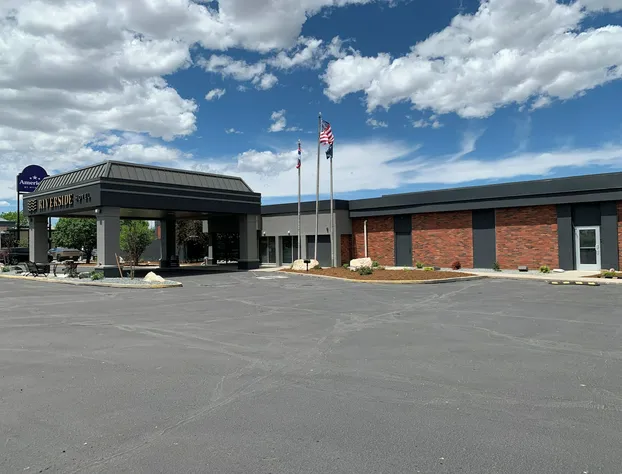 Riverside Hotel & Conference Center hotel detail image 1