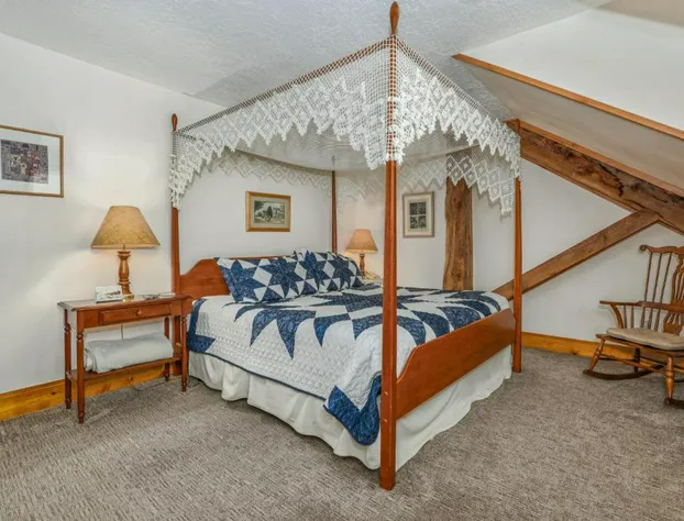 Old Rock Church Bed and Breakfast hotel detail image 3