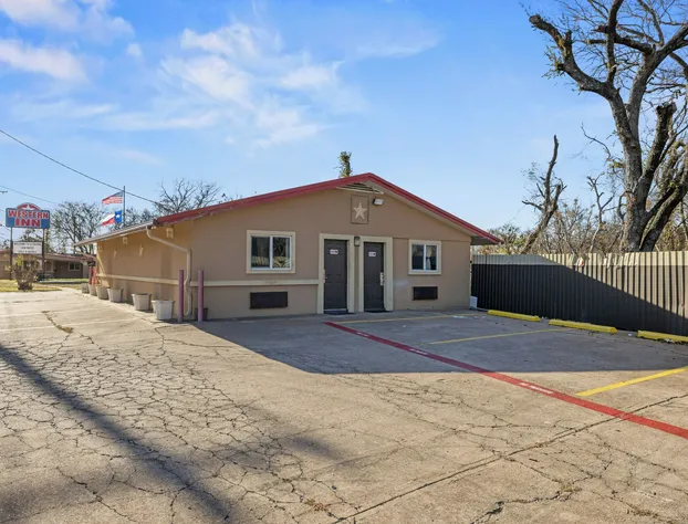 Western Inn by Capital O Cleburne TX hotel detail image 4