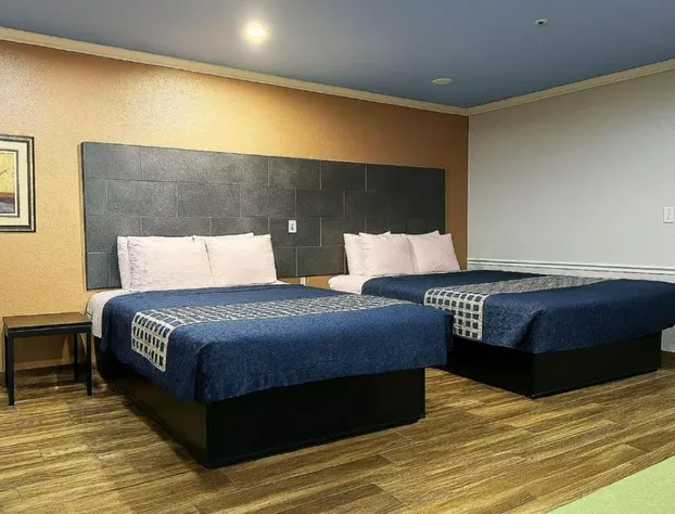 Downtowner Inns & Suites hotel detail image 2