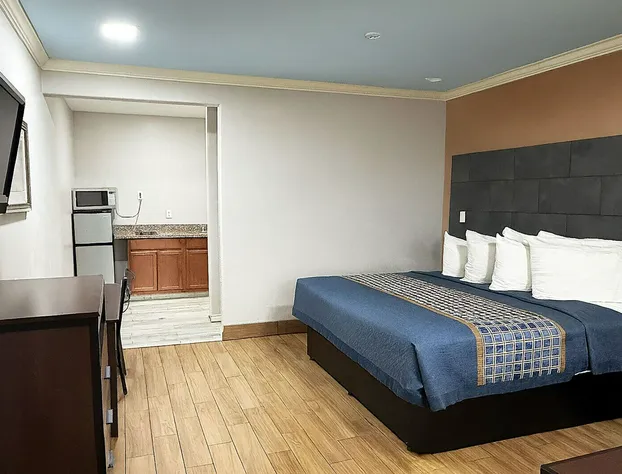 Downtowner Inns & Suites hotel detail image 3