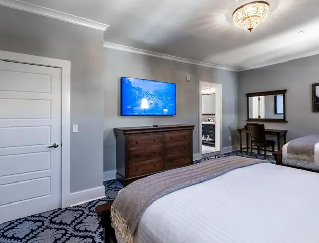 Hotel St. Cloud hotel detail image 4