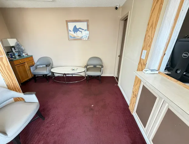 Deluxe Inn hotel detail image 2