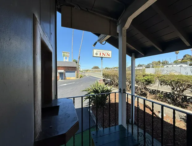 Discovery Inn Vallejo I 80 Near Napa CA hotel detail image 2