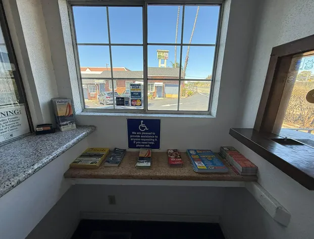 Discovery Inn Vallejo I 80 Near Napa CA hotel detail image 3